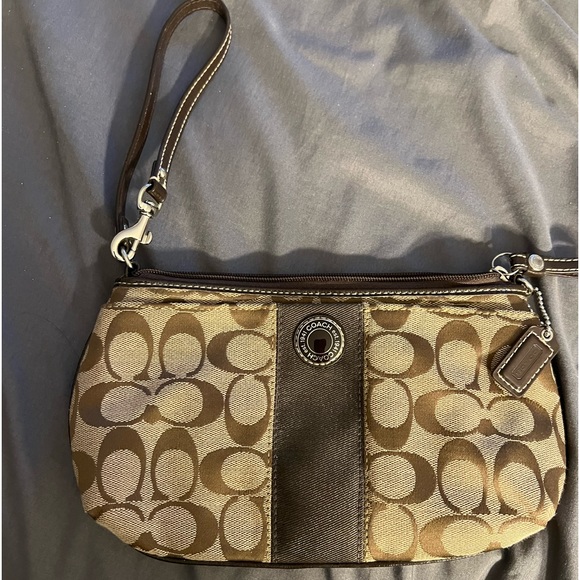 Coach signature brown wristlet bag - Picture 1 of 4